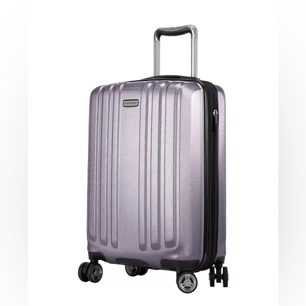 Anaheim 20" Hardside Carry-On Spinner in Pink